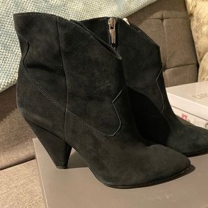 Western boot, worn once